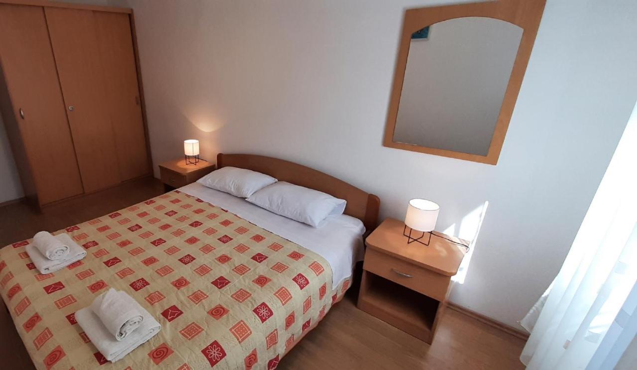 Apartment Classic Zrnovo Eksteriør billede
